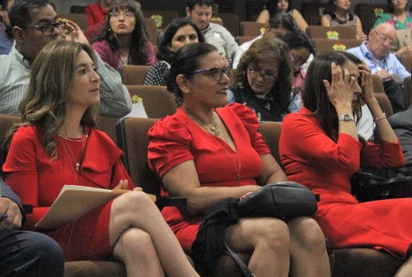 Inauguran el foro legislativo: Epidemia de Sobrepeso y Obesidad Infantil en Veracruz, con el objetivo de atender este problema de salud pública, en el que intervienen factores sociales, económicos, culturales, genéticos, étnicos y medioambientales. 