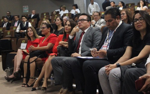 Inauguran el foro legislativo: Epidemia de Sobrepeso y Obesidad Infantil en Veracruz, con el objetivo de atender este problema de salud pública, en el que intervienen factores sociales, económicos, culturales, genéticos, étnicos y medioambientales. 
