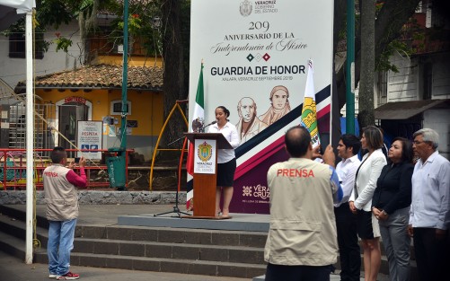 La Secretaría de Turismo de Veracruz (Sectur) Xóchitl Arbesú Lago, se negó a hablar sobre las exigencias del sector hotelero, quienes requirieron que se transparenten las acciones que han realizado en materia de promoción en la entidad con los recursos del 2 por ciento al hospedaje.