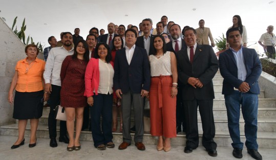 Diputados locales y federales, así como autoridades de gobierno y del OPLE, participaron en el <em>Foro Parlamento Abierto en Veracuz: Hacia una Reforma  electoral</em>, en el auditorio Sebastián Lerdo de Tejada de la Legislatura.  