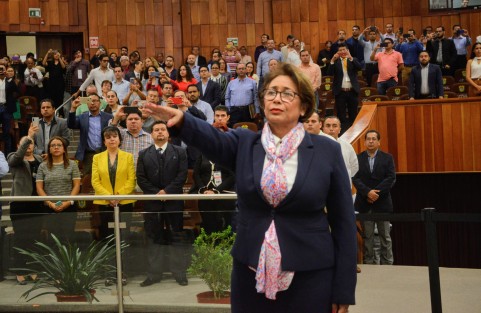 Con 48 votos a favor, en sesión extraordinaria, diputados de la LXV Legislatura de Veracruz, designaron a Delia González Cobos  como nueva titular del Órgano de Fiscalización Superior.