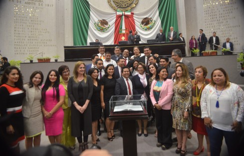 Con 48 votos a favor, en sesión extraordinaria, diputados de la LXV Legislatura de Veracruz, designaron a Delia González Cobos  como nueva titular del Órgano de Fiscalización Superior.