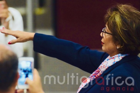Con 48 votos a favor, Delia González Cobos rindió protesta como nueva auditora del ORFIS. El gobernador del estado, Cuitláhuac García, se comunicó personalmente para felicitarla.  

