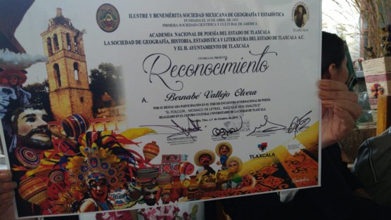 El reportero Bernabé Vallejo Olvera, fue reconocido por la Sociedad Mexicana de Geografía y Estadística, por su destacada participación en el Tercer Encuentro Internacional de Poesía, realizado en  la ciudad de Tlaxcala, Tlaxcala. 
