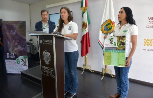 La Secretaría de Turismo y Cultura (SECTUR) presentó el Sexto Festival “Changos y Monos Tesoros de los Tuxtlas”, que se llevará a cabo del 11 al 13 de octubre en el parque Francisco I. Madero del municipio de Catemaco, a fin de concientizar sobre el cuidado de los recursos naturales y la preservación de la vida silvestre. 