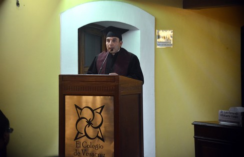 En el Auditorio Aristóteles del Colegio de Veracruz, se realizó la ceremonia de graduación de la generación 2017 - 2019 de la Maestría en Administración Pública. Un reconocimiento especial para la alumna Heidi Cristina Cortes Hernández.