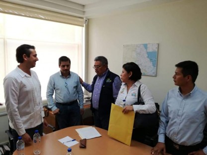 En la reunión se dio a conocer que el tramo carretero Teocelo – Texin fue liberado del litigio en el que se encontraba, lo que ha permitido proyectar una obra carretera de 7.1 km. desde la cabecera municipal de Teocelo hasta la Comunidad de Texín y que se podría extender más allá de la comunidad.  