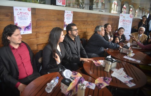 El elenco de la puesta de la ópera Carmen, de Georges Bizet, anunció su presentación en la sala Tlaqná de la ciudad de Xalapa, el próximo  19 y 20 de octubre. Contarán con orquesta en vivo, coro, ballet y escenografía digital. 