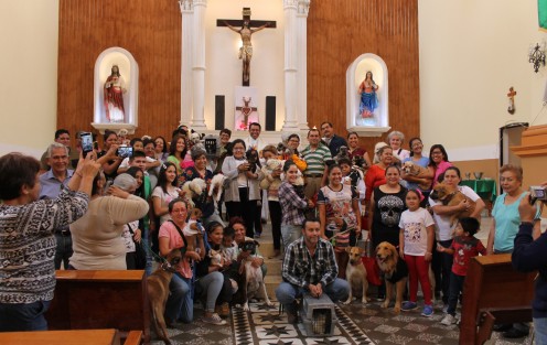 En la iglesia de los Sagrados Corazones de Jesús y María, en la calle de Altamirano, se llevó a cabo la bendición de animales, con motivo del Día Mundial de los Animales celebrado el 4 de octubre. 