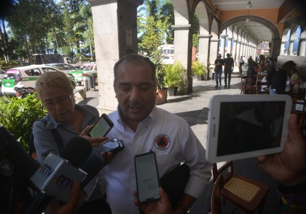 El Director de Protección Civil Municipal, Jesús Vargas, dijo que se esperan más lluvias con el frente frío. Informó que son 26 colonias que están en riesgo de inundaciones y zonas de deslaves. Las colonias son Cerro Colorado, Luis Donaldo Colosio y colonias irregulares por invasores que llegan y se instalan en áreas verdes.