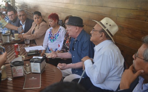 Integrantes de la coalición democrática de federaciones de colegios, barras y asociaciones de abogados de Veracruz, encabezados por Rosa Hilda Rojas Pérez, se quejaron por no ser contemplados ni llamados para ocupar alguna magistratura. Dicen que como organización le enviaron al gobernador Cuitláhuac García, cuatro documentos en donde piden que el que llegue deben tener el perfil y conocer de justicia.