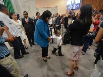 Luego de la aprobación por el  Congreso de su nombramiento, los 13 nuevos magistrados, 9 mujeres y 4 hombres, rindieron protesta a su cargo. 