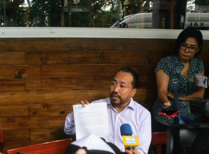 El diputado local Omar Miranda Romero habló sobre los costos de la energía eléctrica en Veracruz  dijo que seguirán insistiendo en las recategorizaciones de las tarifas, presentó públicamente los oficios que ha enviado a la secretaria de Energía, Rocío Nahle García y al director de la Comisión Federal de Electricidad.  
