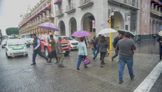  El frente frío número 5 causa lluvias en varias partes Estado, así como las bajas temperaturas. Se espera que el viernes se recuperen las temperaturas.