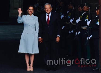 En ceremonia realizada en Palacio Nacional, el presidente de México, Andrés Manuel López Obrador, acompañado de su esposa, Beatriz Gutiérrez, recibieron a Miguel Díaz-Canel Bermúdez, presidente de la República de Cuba.  