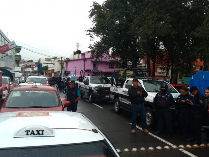 Su presencia fue para solicitar títulos de concesión, sin embargo hubo momentos de tensión debido a la presencia de policías  antimotines. 