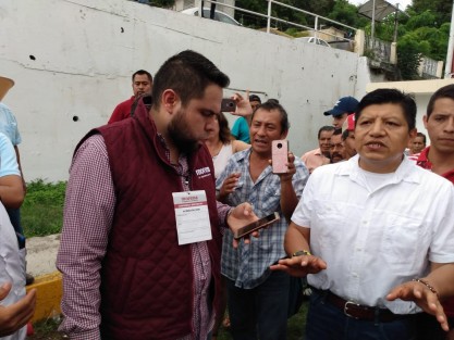En esta asamblea, tendrían que haber sido elegidos; cinco hombres y cinco mujeres como delegados distritales, sin embargo hubo la necesidad de suspenderla para evitar alguna desgracia. Incluso las fuerzas de seguridad tuvieron que intervenir.  
