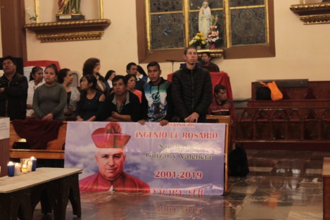 La tarde de este miércoles se incrementó el arribo de devotos de San Rafael Guízar a la Catedral de Xalapa, al celebrarse este 24 de octubre, su fiesta.
