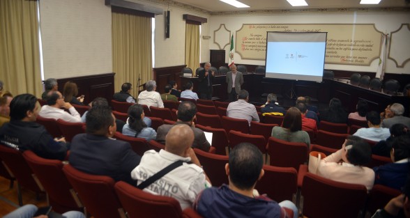 Durante la presentación del plan de  Movilidad Sustentable autoridades municipales hablaron de parquímetros, cambios de sentidos en varias calles, transporte público con prepago y hasta la ampliación de la avenida Lázaro Cárdenas. 