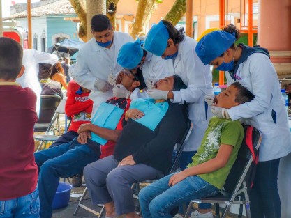 Durante la intensa campaña se realizaron alrededor de 600 servicios médicos gratuitos a la población Teocelana, en los bajos del Palacio Municipal, se contó con una Unidad Móvil de Odontología para la atención bucal, mesas de atención de enfermería, Nutrición, Odontología ( limpieza bucal, extracciones ) y Oftalmología. 