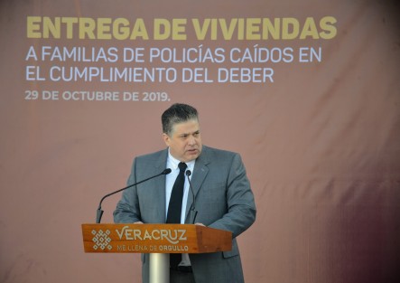 El secretario de Seguridad Pública (SSP,) Hugo Gutiérrez Maldonado, señaló de que fueron tres administraciones anteriores las que ignoraron las necesidades de estos deudos, y hoy, por fin, cuentan con un hogar. 