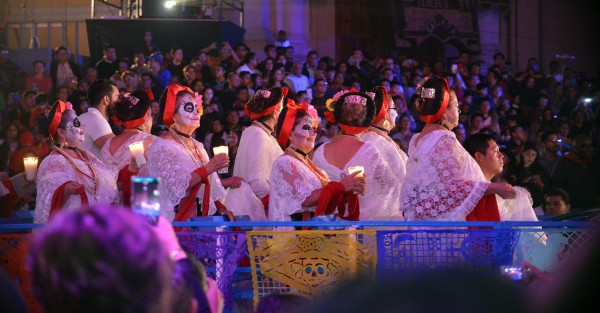 Aspectos del desfile de Día de Muertos organizado por el Gobierno del Estado.