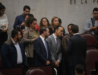 Después de una larga discusión con 31 votos a favor, 12 en contra y una abstención, diputados de MORENA aprobaron rechazar el Informe de Resultados de la Cuenta Pública 2018, por lo que habrá una nueva fiscalización al último año de Miguel Ángel Yunes Linares como gobernador y al primero de las actuales alcaldías. 