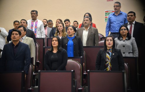 Después de una larga discusión con 31 votos a favor, 12 en contra y una abstención, diputados de MORENA aprobaron rechazar el Informe de Resultados de la Cuenta Pública 2018, por lo que habrá una nueva fiscalización al último año de Miguel Ángel Yunes Linares como gobernador y al primero de las actuales alcaldías. 