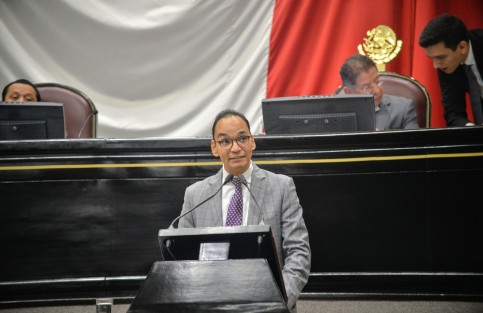 Después de una larga discusión con 31 votos a favor, 12 en contra y una abstención, diputados de MORENA aprobaron rechazar el Informe de Resultados de la Cuenta Pública 2018, por lo que habrá una nueva fiscalización al último año de Miguel Ángel Yunes Linares como gobernador y al primero de las actuales alcaldías.