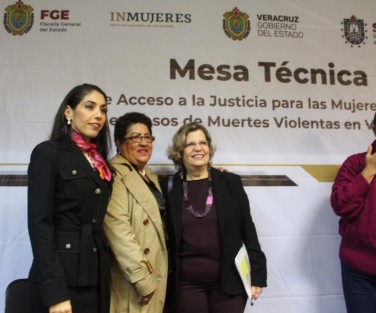 Veronica Hernández,  encargada de la Fiscalía General del Estado, asistió como invitada a la Mesa Técnica de Acceso a la Justicia para las Mujeres y Niñas en Casos de Muertes Violentas en Veracruz.  