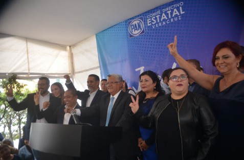 Joaquín Guzmán Avilés rindió protesta como Dirigente Estatal del PAN en Veracruz.  