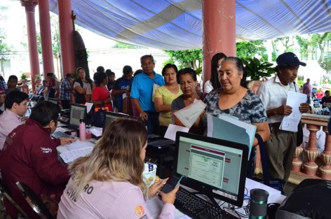 Dentro de los servicios ofrecidos se realizaron Registros Extemporáneos, Rectificaciones Administrativas, Registros de Nacimientos, Copias Certificadas De Nacimiento, Alta en Sistema y Asesoría Jurídica. Además, se ofrecieron servicios de salud y asistencia social DIF en coordinación con la Secretaría de Salud de Veracruz. 