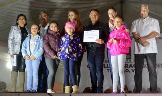 El Alcalde de Teocelo, Mario Antonio Chama Díaz, la Síndica Municipal Zayra del Carmen Martínez Andrade, la Presidenta del Sistema Municipal DIF Teocelo, Mara Chama Villa y el Cronista Municipal Carlos May González, fueron los encargados de mostrar en transmisión directa vía internet a nivel estatal, nacional e internacional, la cultura, tradiciones y gastronomía. 