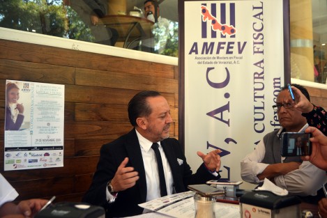 La Asociación de Masters en Fiscal del Estado de Veracruz, A.C. y el comité organizador en rueda de prensa invitaron al XII Congreso Nacional en el Ámbito Fiscal en el Entorno Laboral y de PLD, el cual se realizará el 29 de noviembre en el Museo de Antropología de Xalapa.