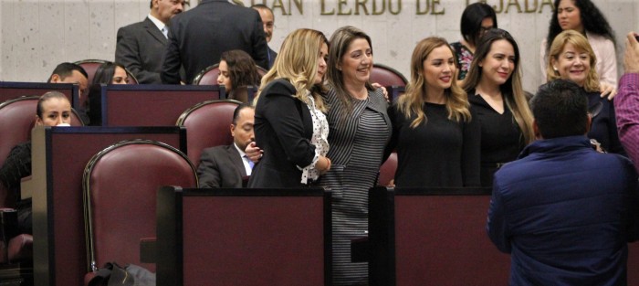 El nuevo grupo legislativo estaría integrado por as diputadas Montserrat Ortega Ruiz, María de Jesús Martínez Díaz, María Graciela Hernández Iñiguez, y Judith Pineda Andrade; y los diputados Sergio Hernández Hernández, Ricardo Arturo Serna Barajas y Juan Manuel de Unánue Abascal. 