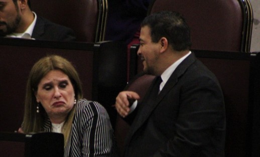 En otro reacomodo en las bancadas del Congreso de Veracruz, la diputada María Candelas Francisco Doce, abandonó el Grupo Legislativo de Morena y se sumó a la bancada Del Lado Correcto de la Historia. 