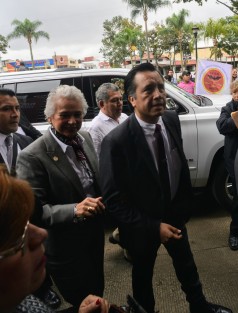 El Gobernador de Veracruz, Cuitláhuac García Jiménez, llegó acompañado de la Secretaria de Gobernación, Olga Sánchez Cordero, al Teatro del Estado Ignacio de la Llave, para rendir su Primer Informe de Gobierno.