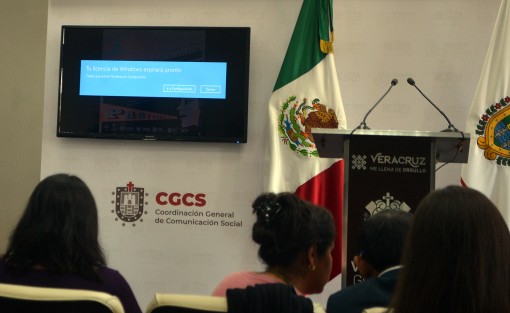 Es tanta la austeridad en comunicación social, que no tiene para renovar la licencia de los programas de computadora. 
