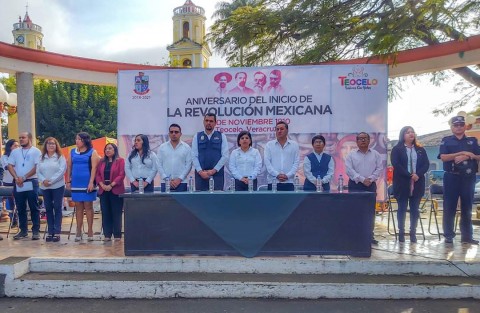 Con la participación de más de 800 alumnos, se llevó a cabo el Desfile en Conmemoración del 109 Aniversario de la Revolución Mexicana.  
