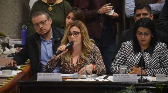 La pregunta más recurrente al Secretario de Gobierno fue sobre su muy famoso y vendido libro que presentó en semanas pasadas.  