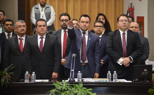 José Luis Lima Franco, secretario de Finanzas, compareció ante la Comisión de Hacienda del Congreso del Estado, por la Glosa del Primer Informe de Gobierno.   