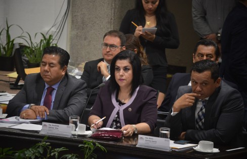 José Luis Lima Franco, secretario de Finanzas, compareció ante la Comisión de Hacienda del Congreso del Estado, por la Glosa del Primer Informe de Gobierno.   