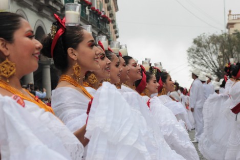 Además de La Bamba se bailaron otros sones y algunos danzones.