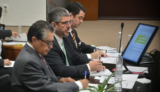 En continuidad con la revisión y análisis del Primer Informe de Gobierno que realiza el Congreso del Estado, el secretario de Desarrollo Económico y Portuario, Enrique Nachón García, dio a conocer los avances alcanzados en el primer año de esta administración, con base en lo establecido en el Plan Veracruzano de Desarrollo (PVD) 2019-2024. 