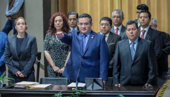 Eduardo Cadena Cerón, titular de la SEDARPA, compareció ante la Comisión de Desarrollo Agropecuario, Rural y Forestal que preside el diputado Raymundo Andrade Rivera.