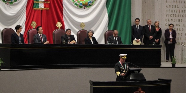 Entrega al secretario de Marina, almirante José Rafael Ojeda Durán, de la Medalla y Diploma Adolfo Ruiz Cortines 2019.