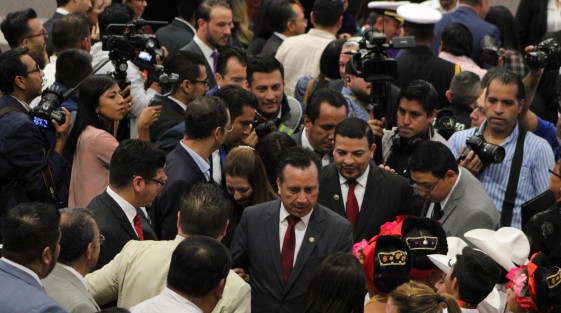 Aspectos de la entrega al secretario de Marina, almirante José Rafael Ojeda Durán, de la Medalla y Diploma Adolfo Ruiz Cortines 2019.