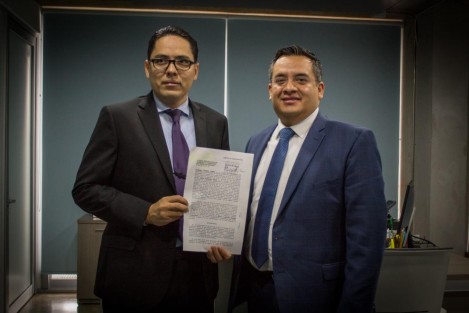 Como representante legal de la Secretaría de Desarrollo Agropecuario Rural y Pesca (SEDARPA), Eduardo Cadena Cerón presentó ante la Fiscalía Especializada en Combate a la Corrupción de Veracruz, formal denuncia contra quién o quiénes resulten responsables por el ejercicio indebido o abandono del servicio público en agravio del Fideicomiso Veracruzano de Fomento Agropecuario (FIVERFAP) de 12 millones 490 mil 390 pesos, durante el ejercicio 2018. 