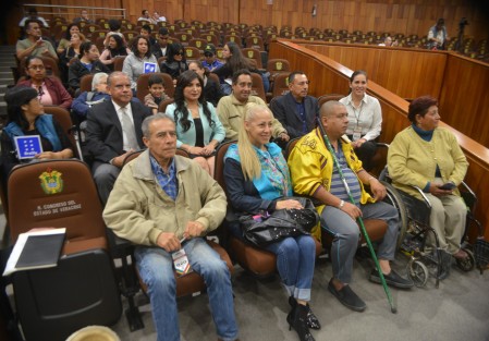 Aspectos de la Quinta Sesión Ordinaria del Segundo Año de Ejercicio Constitucional de la LXV Legislatura de Veracruz. 