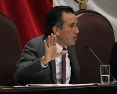 El gobernador Cuitláhuac García resaltó el aprecio que la diputada María Josefina Gamboa tiene por el exgobernador y el ex fiscal. 